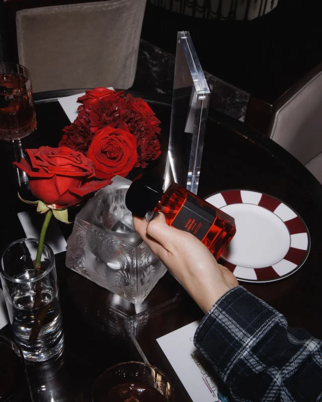 Last night, BDK Parfums hosted a cocktail hour at The Fumoir cocktail bar in Claridge’s with founder David Benedek to celebrate the launch on the highly anticipated Rouge Smoking Extrait.  Guests enjoyed cocktails and canapes inspired by the cherry, amber, and tonka bean notes of the fragrance. 
 
Rouge Smoking Extrait, offering a more intense and sensual version of the original and much-loved scent. Inspired by the vibrant Pigalle district in Paris, BDK Parfums Rouge Smoking Extrait also pays tribute to Yves’s timeless wardrobe and couture genius, transcending time and trends. Concentrated at 30%, its fruity, amber, and cherry accord notes are reimagined into an even more textured and elegant version. A velvety and addictive trail, where black vanilla absolute, tonka bean, and white musks amplify, leaving an exquisite and captivating imprint on the skin.
 
@bdkparfumsparis @davidbenedek1 @rebeccaspencer_photography